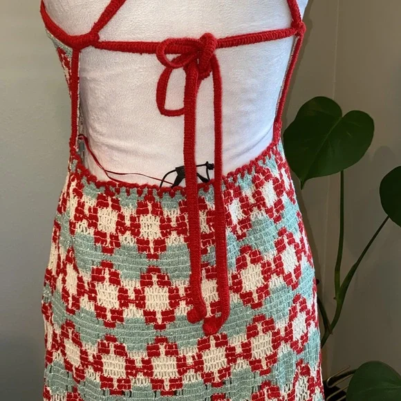 New Zara Red and White Crochet Halter Dress GEOMETRIC PRINT KNIT HALTER Size L - Picture 7 of 8